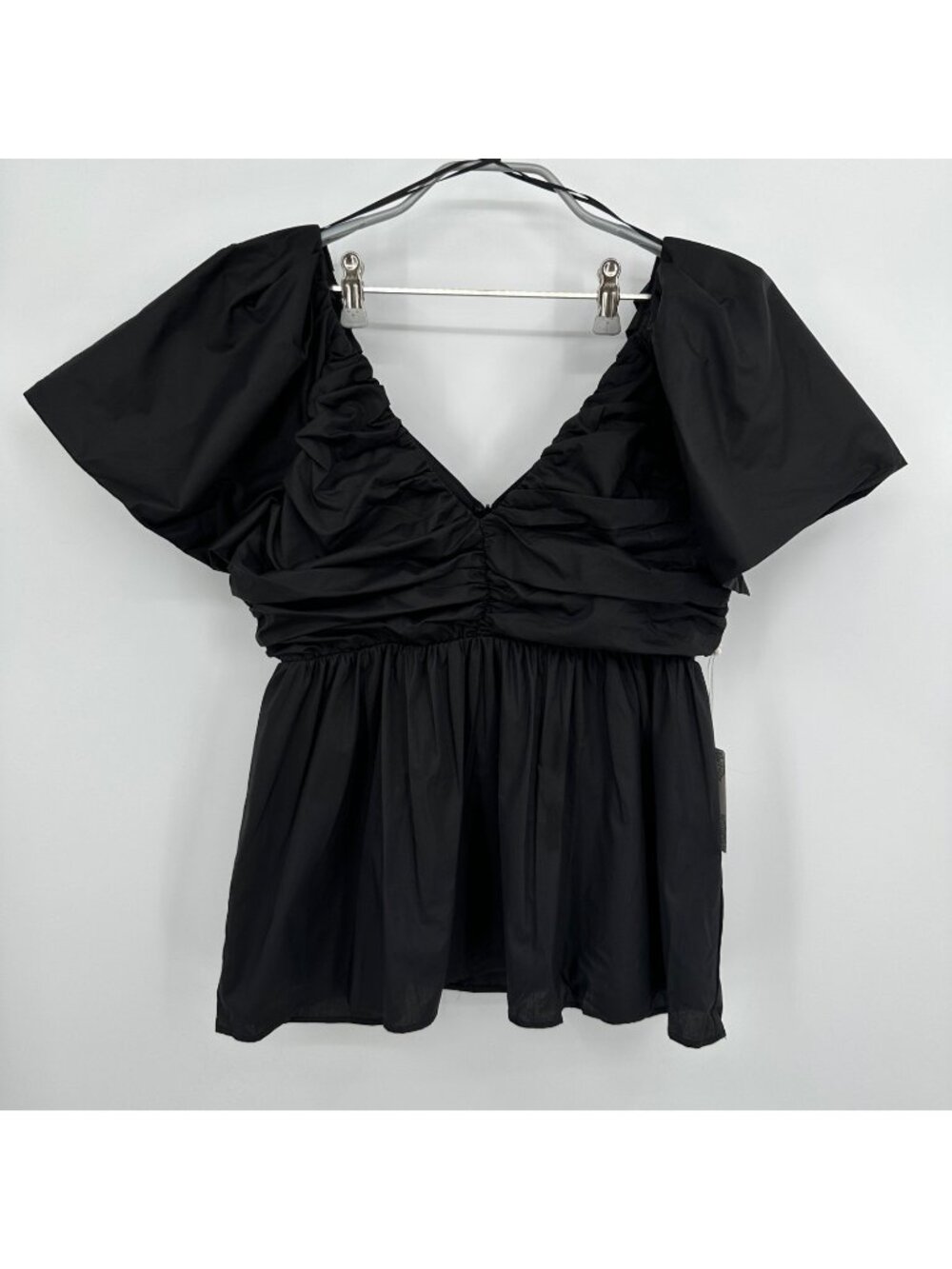 Hyacinth House by Tuckernuck Black Flutter Sleeve Margaux Blouse size S NWT Top